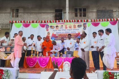 ವಾರ್ಷಿಕ ಸ್ನೇಹ ಸಮ್ಮೇಳನ, ವಿದ್ಯಾರ್ಥಿಗಳ ಬೀಳ್ಕೊಡುಗೆ