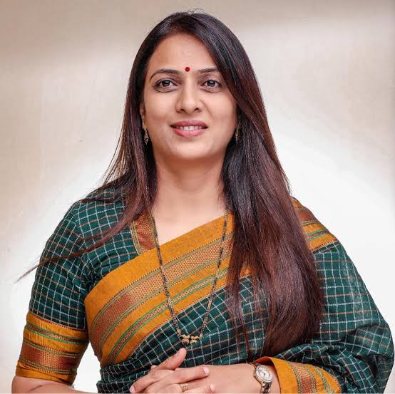 ಮಹಿಳೆಯರಿಗೆ ಒಂದು ಕೊಲೆಗೆ ಶಿಕ್ಷೆ ವಿನಾಯಿತಿ ನೀಡಿ : ರಾಷ್ಟ್ರಪತಿಗೆ ಎನ್ಸಿಪಿ ನಾಯಕಿ ಮನವಿ ಮಹಿಳೆಯರಿಗೆ ಒಂದು ಕೊಲೆಗೆ ಶಿಕ್ಷೆ ವಿನಾಯಿತಿ ನೀಡಿ : ರಾಷ್ಟ್ರಪತಿಗೆ ಎನ್ಸಿಪಿ ನಾಯಕಿ ಮನವಿ