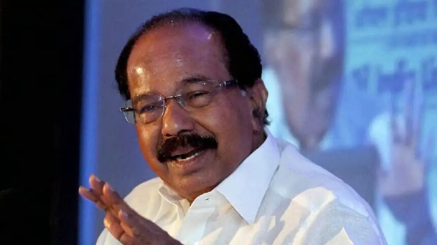 ಡಿ.ಕೆ ಶಿವಕುಮಾರ್ ಸಿಎಂ ಆಗುವುದನ್ನು ತಪ್ಪಿಸಲು ಯಾರಿಂದಲೂ ಆಗುವುದಿಲ್ಲ : ವೀರಪ್ಪ ಮೋಯ್ಲಿ ಡಿ.ಕೆ ಶಿವಕುಮಾರ್ ಸಿಎಂ ಆಗುವುದನ್ನು ತಪ್ಪಿಸಲು ಯಾರಿಂದಲೂ ಆಗುವುದಿಲ್ಲ : ವೀರಪ್ಪ ಮೋಯ್ಲಿ