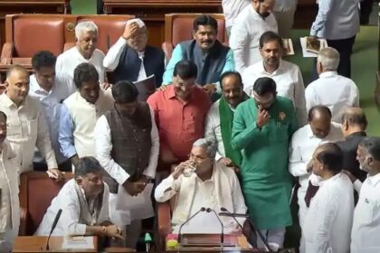 ಸತತ 3 ತಾಸುಗಳ ಎಡೆಬಿಡದೆ ಬಜೆಟ್ ಮಂಡನೆ : ನೀರು ಕುಡಿದು ಸುಧಾರಿಸಿಕೊಂಡ ಸಿದ್ಧರಾಮಯ್ಯ 