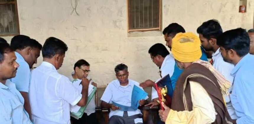 ಹಂದಿಗುಂದದಲ್ಲಿ ಸಾರ್ವಜನಿಕರ ಅಹವಾಲು ಆಲಿಸಿದ ಸಚಿವ ಸತೀಶ್‌ ಜಾರಕಿಹೊಳಿ