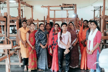 ಆರ್ಥಿಕ ಸಂಕಷ್ಟಕ್ಕೆ ಸಿಲುಕಿದ್ದ ಮಹಿಳೆಯರಿಗೆ ವರದಾನವಾದ ಕೈಮಗ್ಗ ಕೆಲಸ