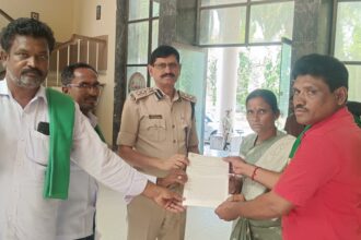 ಹೆಚ್ಚಿನ ಬೆಲೆಗೆ ಬೀಜ ಮಾರಾಟ: ಹಸಿರು ಸೇನೆಯಿಂದ ಜಿಲ್ಲಾಧಿಕಾರಿಗಳಿಗೆ ಮನವಿ