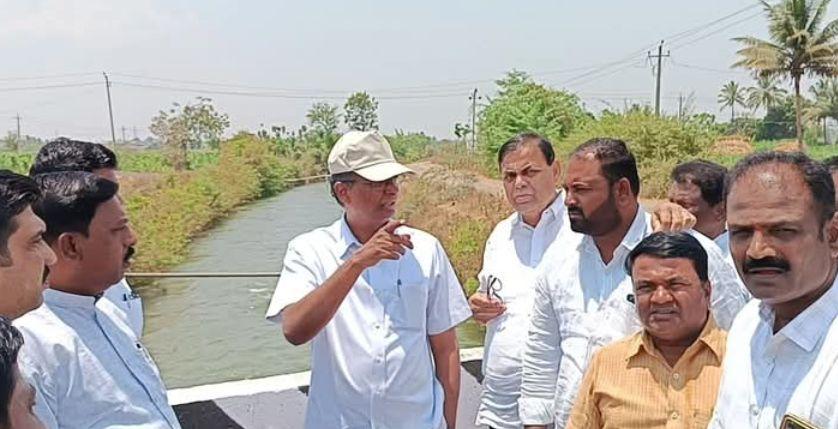 ವಿವಿಧ ಕಾಲುವೆಗಳ ನೀರಿನ ಹರಿವನ್ನು ವೀಕ್ಷಿಸಿದ ಸಚಿವ ಸತೀಶ್‌ ಜಾರಕಿಹೊಳಿ