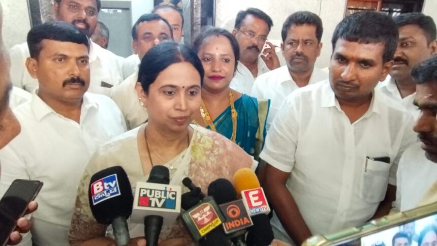 ಜಾತಿಗಣತಿ ವರದಿ ಈಗಲೇ ಚರ್ಚಿಸುವುದು ಸಾಧುವಲ್ಲ: ಸಚಿವೆ ಲಕ್ಷ್ಮೀ ಹೆಬ್ಬಾಳಕರ್