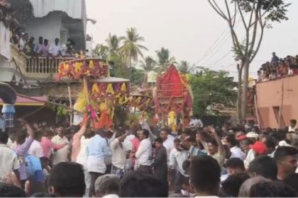 ಬಳೇಪೇಟೆಯಲ್ಲಿ ವಿಜೃಂಭಣೆಯಿಂದ ನೆಡದ ಕೊಂಡೋತ್ಸವ