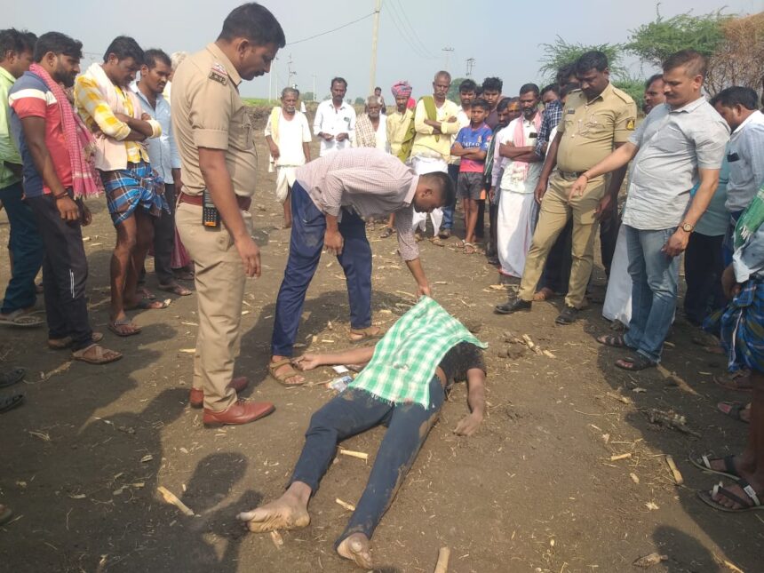ಬಾಲಕನ ಪ್ರಾಣ ರಕ್ಷಿಸಲು ಹೋದ ಭಾರತೀಯ ಸೇನೆಯಲ್ಲಿ ಸೇವೆಯಲ್ಲಿದ್ದ ಮಹಾಂತೇಶ್. ಹೂವಪ್ಪ. ಹೊಸಮನಿ ಮಲಪ್ರಭಾ ನದಿಯಲ್ಲಿ ಮುಳುಗಿ ಸಾವು