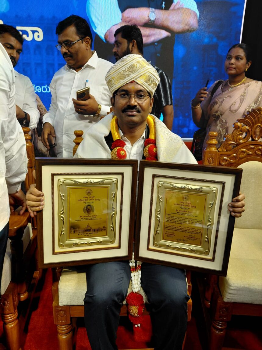 ಜಿಲ್ಲಾ ವಿಕಲಚೇತನರ ಕಲ್ಯಾಣಾಧಿಕಾರಿ ನಾಮದೇವ ಬಿಲ್ಕರ್ ಗೆ ರಾಜ್ಯಮಟ್ಟದ ಸೇವಾ ಸರ್ವೋತ್ತಮ ಪ್ರಶಸ್ತಿ
