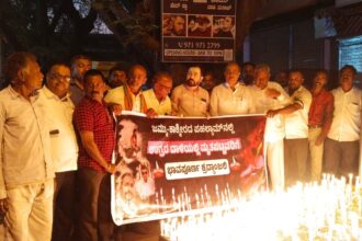 ಕಾಶ್ಮೀರ್ ಪಹಲ್ಗಾಮ್ ಉಗ್ರರ ದಾಳಿ ಖಂಡಿಸಿ  ಮೊಂಬತ್ತಿ ಹಿಡಿದು ಬಿಜೆಪಿ ಕಾರ್ಯಕರ್ತರ ಪ್ರತಿಭಟನೆ.