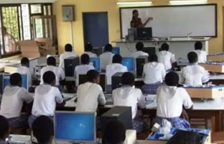 “ಮೇ 3 ರಂದು ಎಸ್ಎಸ್ಎಲ್ಸಿ ಪರೀಕ್ಷೆಯ ಫಲಿತಾಂಶ ಸಾಧ್ಯತೆ” “ಮೇ 3 ರಂದು ಎಸ್ಎಸ್ಎಲ್ಸಿ ಪರೀಕ್ಷೆಯ ಫಲಿತಾಂಶ ಸಾಧ್ಯತೆ”