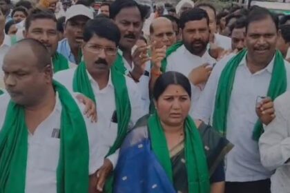 ದೇವದುರ್ಗ ಶಾಸಕಿ ಕರೆಮ್ಮಾ ನಾಯಕ್ ನೇತೃತ್ವದಲ್ಲಿ ಬೃಹತ್ ಪಾದಯಾತ್ರೆ