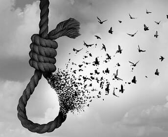 ಪ್ರೀತಿಗೆ ಸಿಗದ ಗ್ರೀನ್ ಸಿಗ್ನಲ್ : ಪ್ರೇಯಸಿಯ ದುಪಟ್ಟಾದಲ್ಲೇ ನೇಣು ಬಿಗಿದುಕೊಂಡ ಯುವಕ