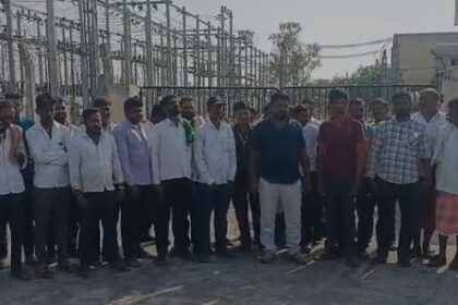 ವಿದ್ಯುತ್ ಪೂರೈಕೆಗೆ ಆಗ್ರಹಿಸಿ ಜೋಡಕೂರಳಿ ಗ್ರಾಮದ ರೈತರಿಂದ ಪ್ರತಿಭಟನೆ