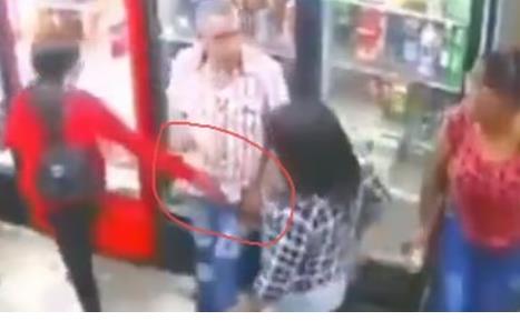 ಗಂಡನ ಗುಪ್ತಾಂಗಕ್ಕೆ ಕೈ ಹಾಕಿದ ಯುವತಿ: ರೌದ್ರಾವತಾರ ಪ್ರದರ್ಶಿಸಿದ ಪತ್ನಿ