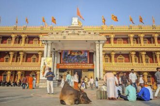 ಉಗ್ರರ ದಾಳಿಗೆ ಬಲಿಯಾದ ಕನ್ನಡಿಗರಿಗೆ ಮಂತ್ರಾಲಯ ಮಠದಿಂದ 1 ಲಕ್ಷ ರೂ. ಪರಿಹಾರ ಘೋಷಣೆ 