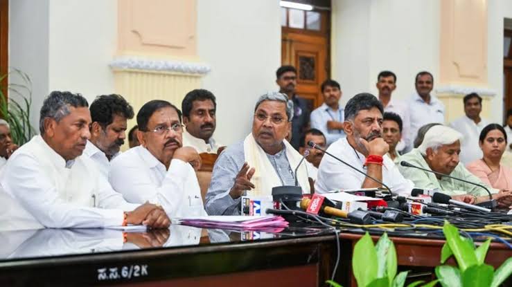 ಇಂದು ಮಹತ್ವದ ಸಚಿವ ಸಂಪುಟ ಸಭೆ : ಜಾತಿ ಗಣತಿ ವರದಿ ಮಂಡನೆ ಸಾಧ್ಯತೆ 