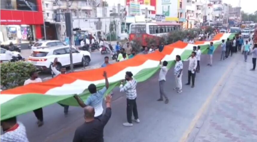 ಆಪರೇಷನ್ ಸಿಂಧೂರ್ ಕಾರ್ಯಾಚರಣೆಗೆ ಬೆಂಬಲಿಸಿ ತಿರಂಗ ಯಾತ್ರೆ ಆಪರೇಷನ್ ಸಿಂಧೂರ್ ಕಾರ್ಯಾಚರಣೆಗೆ ಬೆಂಬಲಿಸಿ ತಿರಂಗ ಯಾತ್ರೆ