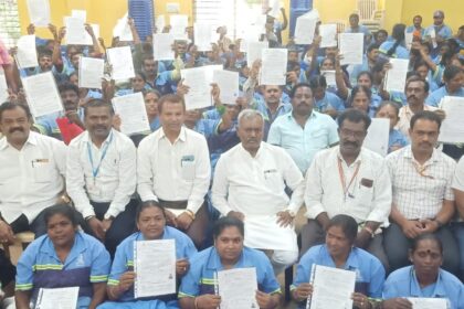 ಬಿಬಿಎಂಪಿ ಪೌರ ಕಾರ್ಮಿಕರ ಖಾಯಂ ನೇಮಕಾತಿ ಪ್ರಮಾಣ ಪತ್ರ ವಿತರಿಸಿದ ಶಾಸಕ ಎಸ್ ಟಿ ಸೋಮಶೇಖರ್