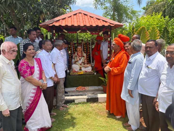 ಮಾಧ್ಯಮಿಕ ಶಾಲಾ ನೌಕರರ ಪತ್ತಿನ 25ನೇ ವರ್ಷದ ಬೆಳ್ಳಿ ಮಹೋತ್ಸವ ಕಾರ್ಯಕ್ರಮದಲ್ಲಿ ಪಾಲ್ಗೊಂಡ ರಾಹುಲ್ ಜಾರಕಿಹೊಳಿ ಮಾಧ್ಯಮಿಕ ಶಾಲಾ ನೌಕರರ ಪತ್ತಿನ 25ನೇ ವರ್ಷದ ಬೆಳ್ಳಿ ಮಹೋತ್ಸವ ಕಾರ್ಯಕ್ರಮದಲ್ಲಿ ಪಾಲ್ಗೊಂಡ ರಾಹುಲ್ ಜಾರಕಿಹೊಳಿ