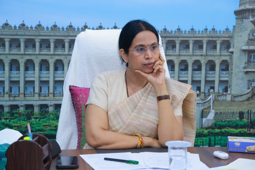 ಪ್ರವಾಹ, ಅತಿವೃಷ್ಠಿ ಹಾನಿಗಳಿಗೆ ತ್ವರಿತವಾಗಿ ಸ್ಪಂದಿಸಿ : ಸಚಿವೆ ಲಕ್ಷ್ಮೀ ಹೆಬ್ಬಾಳಕರ್ ಆದೇಶ ಪ್ರವಾಹ, ಅತಿವೃಷ್ಠಿ ಹಾನಿಗಳಿಗೆ ತ್ವರಿತವಾಗಿ ಸ್ಪಂದಿಸಿ : ಸಚಿವೆ ಲಕ್ಷ್ಮೀ ಹೆಬ್ಬಾಳಕರ್ ಆದೇಶ