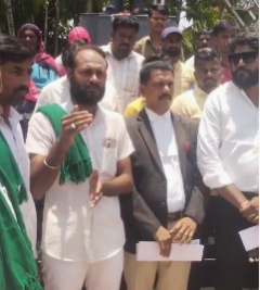 ಇಡೀ ರಾಜ್ಯದ್ಯಾoತ ಪೌರಕಾರ್ಮಿಕರ ಸಂಘದವರು ಸರ್ಕಾರಕ್ಕೆ ತಮ್ಮ ಬೇಡಿಕೆಗಳನ್ನು ಈಡೇರಿಸುವಂತೆ ಒತ್ತಾಯ ಇಡೀ ರಾಜ್ಯದ್ಯಾoತ ಪೌರಕಾರ್ಮಿಕರ ಸಂಘದವರು ಸರ್ಕಾರಕ್ಕೆ ತಮ್ಮ ಬೇಡಿಕೆಗಳನ್ನು ಈಡೇರಿಸುವಂತೆ ಒತ್ತಾಯ