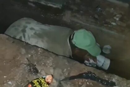  ಭಾರಿ ಮಳೆ ಚರಂಡಿಯಲ್ಲಿ ಬಿದ್ದು ಕೊಚ್ಚಿಹೋದ ವ್ಯಕ್ತಿ