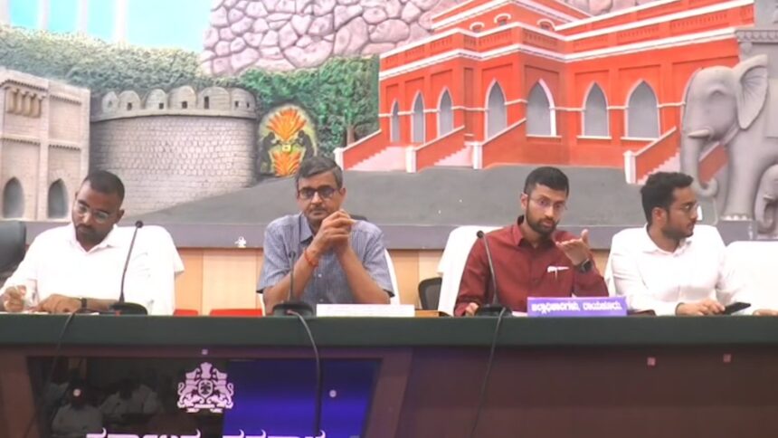 ಜಿಲ್ಲಾ ಉಸ್ತುವಾರಿ ಕಾರ್ಯದರ್ಶಿ ರಿತೇಶ್ ಕುಮಾರ್ ಸಿಂಗ್ ಸೂಚನೆ ಜಿಲ್ಲಾ ಉಸ್ತುವಾರಿ ಕಾರ್ಯದರ್ಶಿ ರಿತೇಶ್ ಕುಮಾರ್ ಸಿಂಗ್ ಸೂಚನೆ