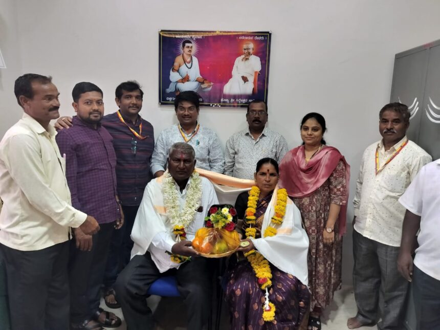 ಪಂಚಾಯತ್ ರಾಜ್ ಇಲಾಖೆಯಲ್ಲಿ 36 ವರ್ಷ ಸೇವೆ ಸಲ್ಲಿಸಿದ ಶಂಭು ಮಗದುಮ ಬಿಳ್ಕೊಡುಗೆ ಸಮಾರಂಭ ಪಂಚಾಯತ್ ರಾಜ್ ಇಲಾಖೆಯಲ್ಲಿ 36 ವರ್ಷ ಸೇವೆ ಸಲ್ಲಿಸಿದ ಶಂಭು ಮಗದುಮ ಬಿಳ್ಕೊಡುಗೆ ಸಮಾರಂಭ