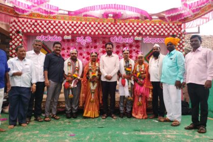 ಮದುವೆ ಕಾರ್ಯಕ್ರಮದಲ್ಲಿ ಭಾಗಿಯಾದ  ಮಹಾವೀರ್  ಮೋಹಿತೆ