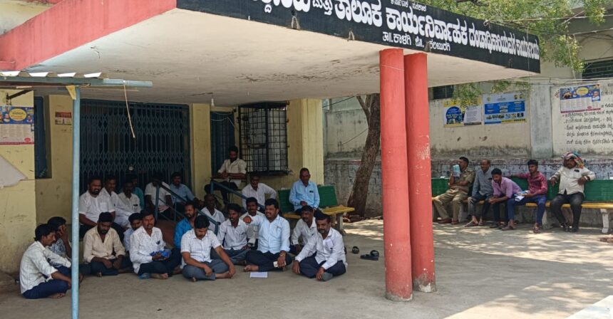 ಬುದ್ಧ ಜಯಂತಿ ಆಚರಣೆ ನಿರ್ಲಕ್ಷ ಬುದ್ಧ ಜಯಂತಿ ಆಚರಣೆ ನಿರ್ಲಕ್ಷ