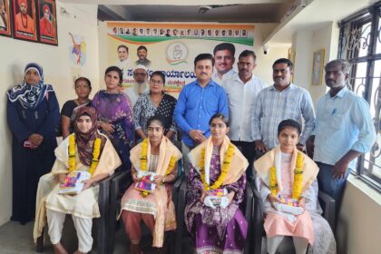 ತಂದೆ ತಾಯಿಗಳು ಹೆಮ್ಮೆ ಪಡುವಂತೆ ಮಕ್ಕಳು ನಡೆದುಕೊಳ್ಳಬೇಕು: ಡಾ: ಕಡಾಡಿ