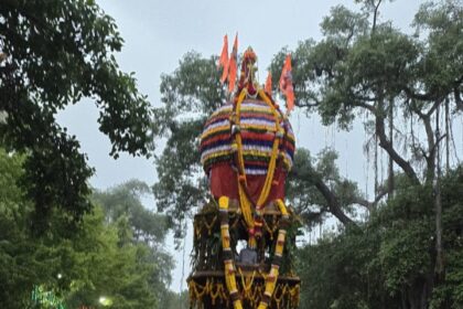 ಮಳಿಯಲ್ಲಿಯೇ ಜರುಗಿದ ಮಾಕೂಟಪ್ಪನ ತೇರು.