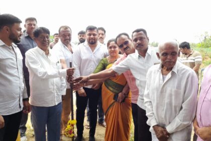 ಎರಡನೇ ಹಂತದ ಒಳಚರಂಡಿ ಕಾಮಗಾರಿಗೆ ಭೂಮಿ ಪೂಜೆ ನೆರವೇರಿಸಿದ ಶಾಸಕ ಎಂ.ಟಿ.ಕೃಷ್ಣಪ್ಪ