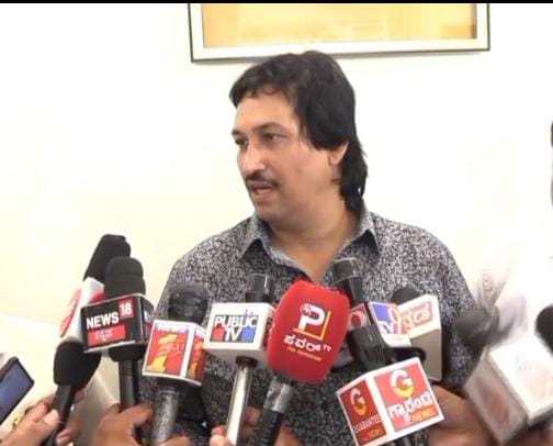 ಮಾಜಿ ಸಚಿವ ಕುಮಾರ್ ಬಂಗಾರಪ್ಪ ಹೇಳಿಕೆ  ಗೃಹ ಸಚಿವ ಜಿ.ಪರಮೇಶ್ವರ ಶಿಕ್ಷಣ ಸಂಸ್ಥೆಗಳ ಮೇಲೆ ಇಡಿ ದಾಳಿ ವಿಚಾರ