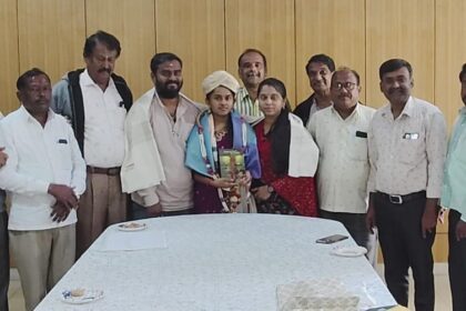 ವಿದ್ಯಾರ್ಥಿನಿ ದೀಕ್ಷಾಗೆ ಪತ್ರಕರ್ತರ ಸಂಘದಿಂದ ಅಭಿನಂದನೆ