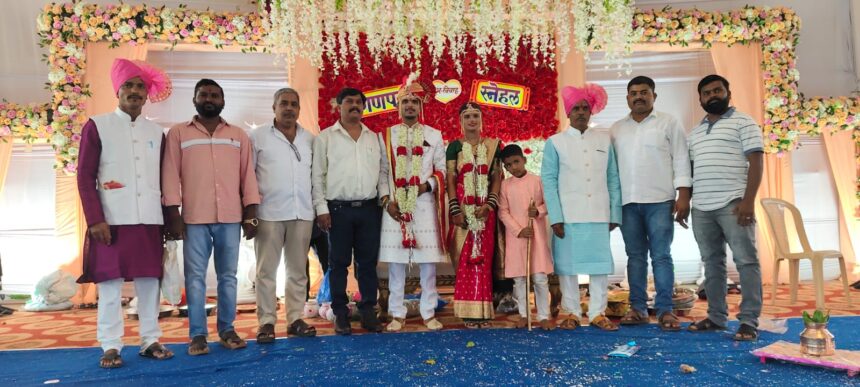 ನವ ದಂಪತಿಗಳಿಗೆ ಶುಭ ಹಾರೈಸಿದ ಡಾ. ಎನ್. ಪ್ರಶಾಂತರಾವ್ ನವ ದಂಪತಿಗಳಿಗೆ ಶುಭ ಹಾರೈಸಿದ ಡಾ. ಎನ್. ಪ್ರಶಾಂತರಾವ್