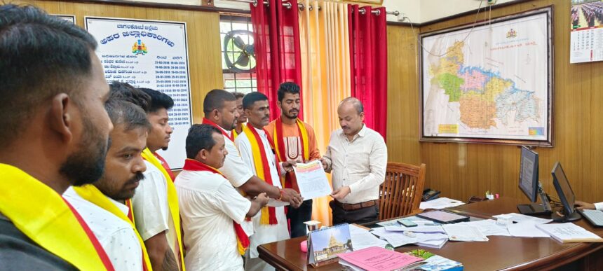 ಕಮಲ್ ಹಾಸನ್ ವಿವಾದಾತ್ಮಕ ಹೇಳಿಕೆ ಖಂಡಿಸಿ ಮನವಿ ಕಮಲ್ ಹಾಸನ್ ವಿವಾದಾತ್ಮಕ ಹೇಳಿಕೆ ಖಂಡಿಸಿ ಮನವಿ