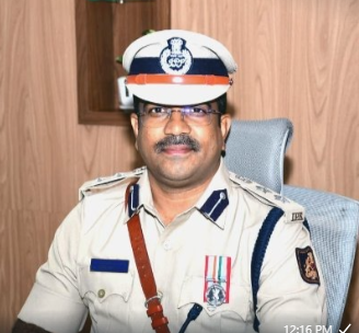 ‘ಸೋಫಿಯಾ ಅವರ ಮನೆ ಸುತ್ತ ಪೊಲೀಸ್ ಭದ್ರತೆ’ ‘ಸೋಫಿಯಾ ಅವರ ಮನೆ ಸುತ್ತ ಪೊಲೀಸ್ ಭದ್ರತೆ’