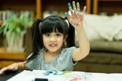 ಕರ್ನಾಟಕ ಶಾಲಾ ಪ್ರವೇಶಕ್ಕೆ ವಯೋಮಿತಿ ನಿಗದಿ : LKG 4 ವರ್ಷ, UKG 5 ವರ್ಷ ಕಡ್ಡಾಯ.!