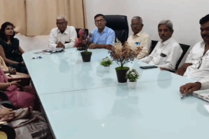 ಸದಲಗಾ ಆಂಗ್ಲ ಮಾಧ್ಯಮ ಪ್ರೌಢಶಾಲೆ. ನಿರಂತರ ಆರು ವರ್ಷಗಳಿಂದ ನೂರರಷ್ಟು ಪಲಿತಾಂಶ.