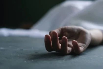 ಸ್ನೇಹಿತೆಯ ಸಾವಿನಿಂದ ಮನನೊಂದು ಬಾಲಕಿ ಆತ್ಮಹತ್ಯೆ