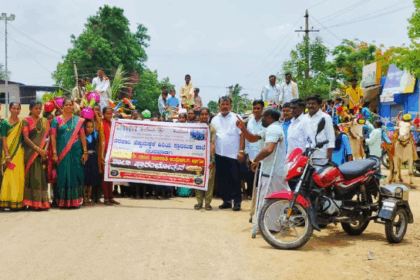 ಅಕ್ಷರ ಬಂಡಿಯೊಂದಿಗೆ ಅದ್ದೂರಿ ಶಾಲಾ ಪ್ರಾರಂಭೋತ್ಸವ
