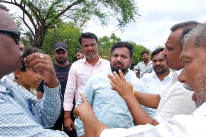 ಜೆ ಜೆ ಎಂ ಪೈಪ್ ಲೈನ್ ಕಾಮಗಾರಿಗೆ  ಫುಟ್ ಬಾತ್  ಅಂಗಡಿ ಮಾಲೀಕರ ತಕರಾರು