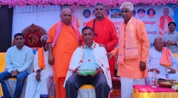 ಪತ್ರಕರ್ತ ಹೊಂಗಲ್ ಗೆ ಸನ್ಮಾನ