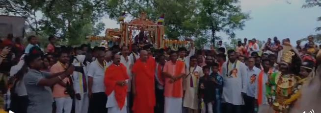 ಶ್ರೀ ಸಿದ್ಧಲಿಂಗ ಶಿವಚಾರ್ಯರ ಅಡ್ಡ ಪಲ್ಲಕಿ ಮಹೋತ್ಸವ ಶ್ರೀ ಸಿದ್ಧಲಿಂಗ ಶಿವಚಾರ್ಯರ ಅಡ್ಡ ಪಲ್ಲಕಿ ಮಹೋತ್ಸವ