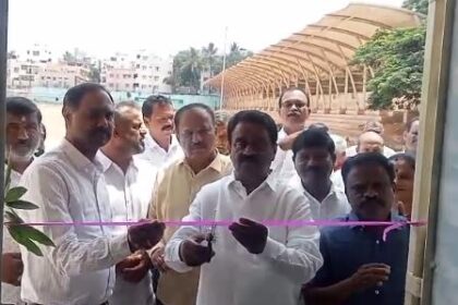 ಎಂಇಐ ಆಟದ ಮೈದಾನದಲ್ಲಿ ಶೌಚಾಲಯ ಮತ್ತು ಸ್ನಾನದ ಗೃಹ ಉದ್ಘಾಟನೆ : ಶಾಸಕ ಎಸ್ ಮುನಿರಾಜು