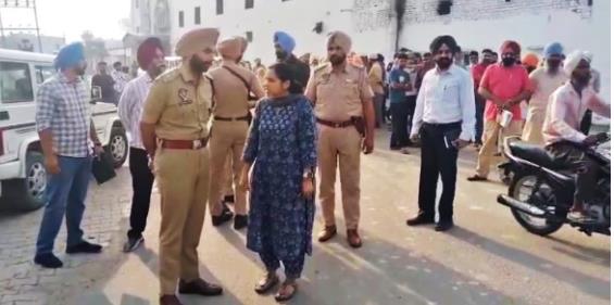 ವಿಷಪೂರಿತ ಮದ್ಯ ಸೇವಿಸಿ 23 ಜನರು ಸಾವು ವಿಷಪೂರಿತ ಮದ್ಯ ಸೇವಿಸಿ 23 ಜನರು ಸಾವು