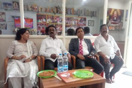 ” ಬಿಜೆಪಿ ಮಾಜಿ ಸಂಘಟನಾ ಕಾರ್ಯದರ್ಶಿ ಸಪ್ತಗಿರಿ ಆನಂದ್ ಕಚೇರಿಗೆ ಭೇಟಿ – ಶಾಸಕ ಎಸ್ ಮುನಿರಾಜು”