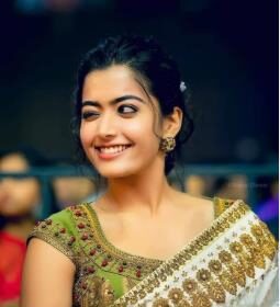 ಸೋಶಿಯಲ್ ಮೀಡಿಯಾದಲ್ಲೂ ರಶ್ಮೀಕಾ ಮಂದನ್ನ ಹವಾ