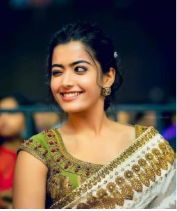 ಸೋಶಿಯಲ್ ಮೀಡಿಯಾದಲ್ಲೂ ರಶ್ಮೀಕಾ ಮಂದನ್ನ ಹವಾ ಸೋಶಿಯಲ್ ಮೀಡಿಯಾದಲ್ಲೂ ರಶ್ಮೀಕಾ ಮಂದನ್ನ ಹವಾ